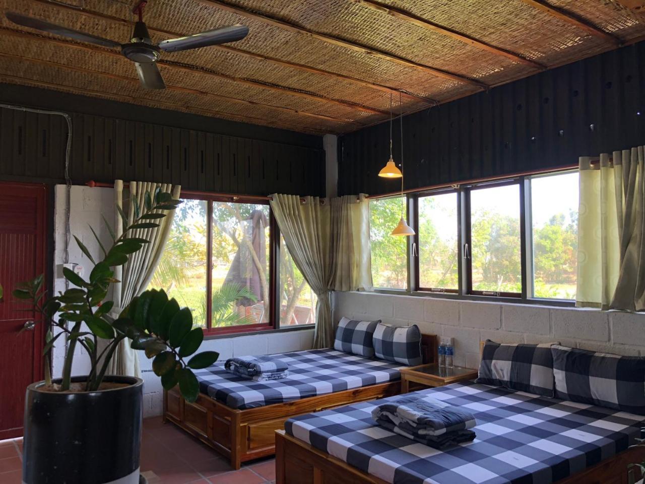 Lagi Farmstay Екстериор снимка
