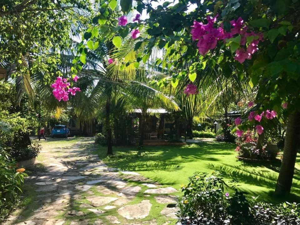 Lagi Farmstay Екстериор снимка